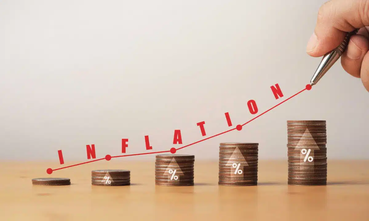 pile de pièces qui montre l'inflation