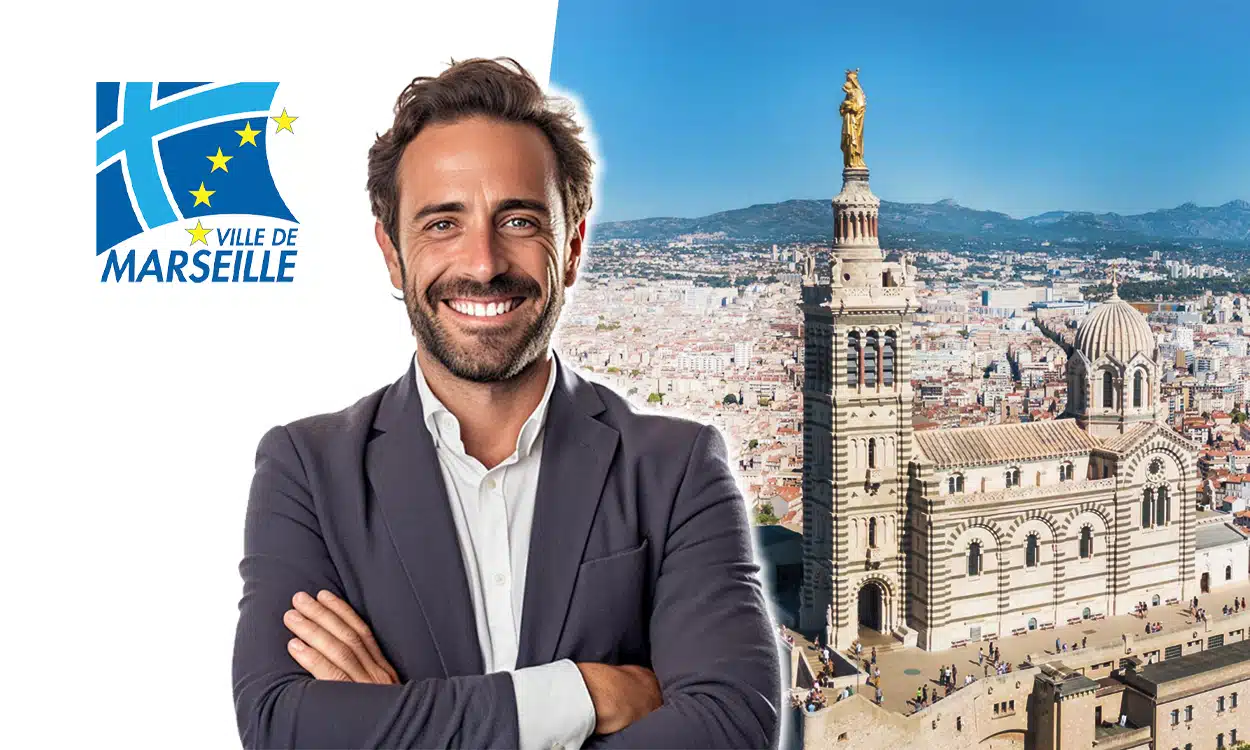 Un homme en costume heureux d'investir dans la ville de Marseille