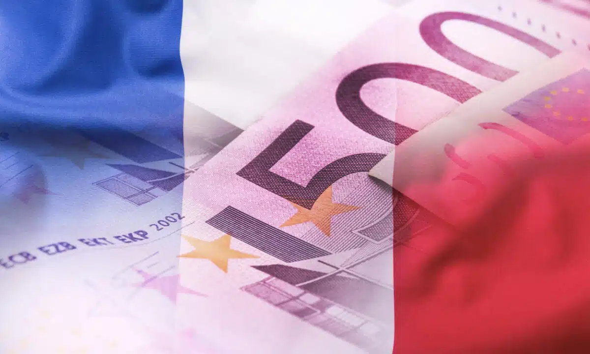 Billet de 500 euros avec le drapeau français