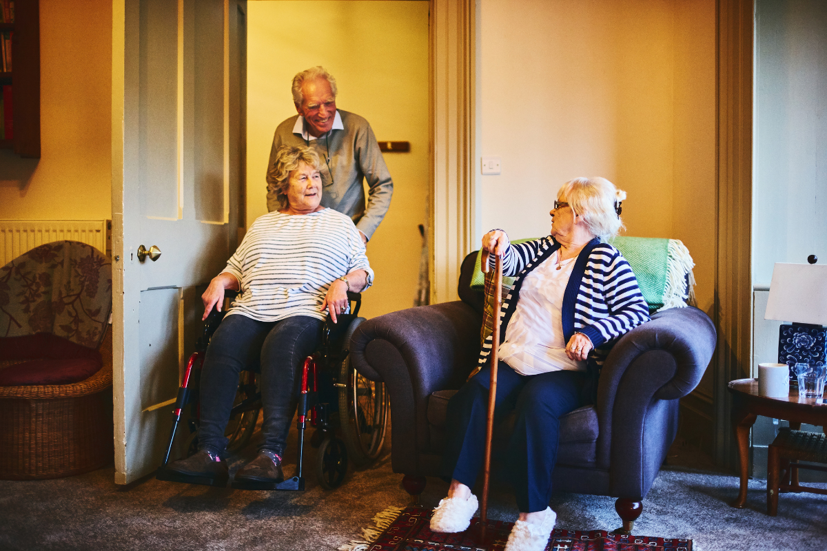 Les positions inconciliables sur le maintien à domicile