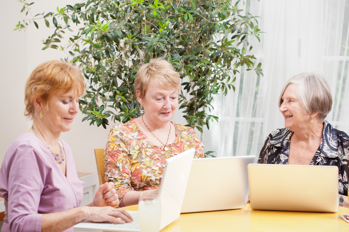 Comment trouver une complémentaire santé senior pas cher : guide complet