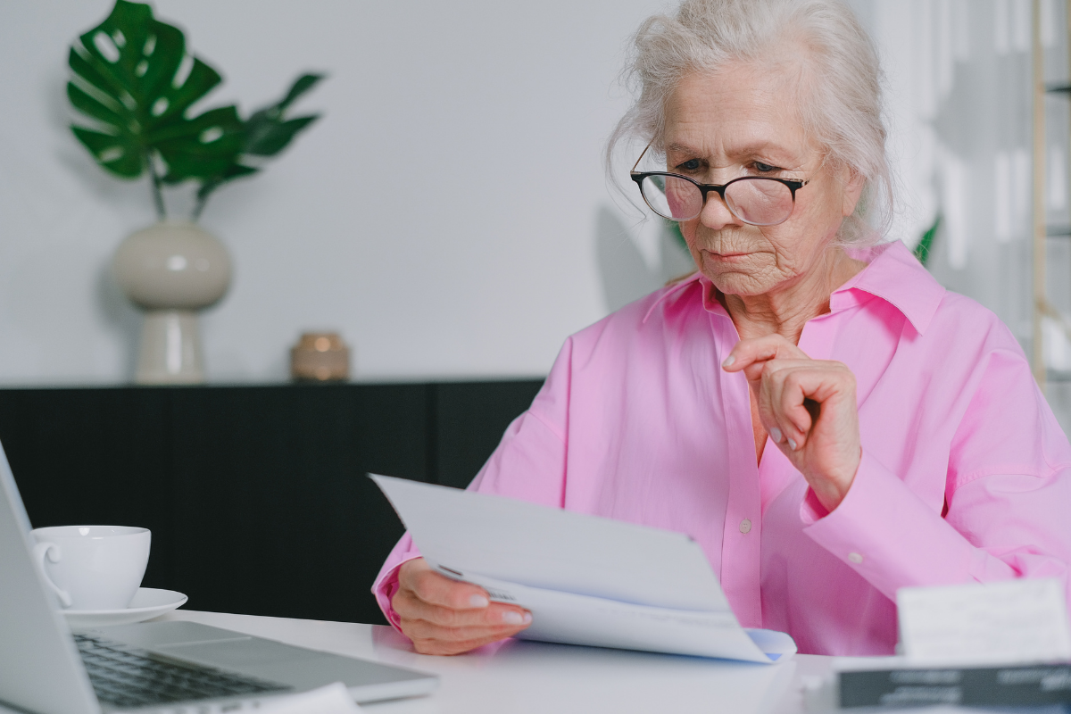 Retraite 2026 : l’INSEE révèle combien les femmes doivent épargner dès 35 ans pour égaler la pension des hommes