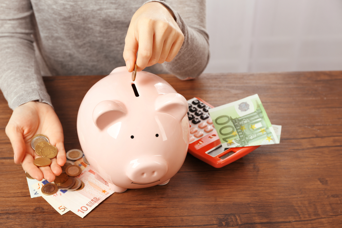 Épargne à 40 ans : combien faut-il vraiment avoir mis de côté pour être serein financièrement ?