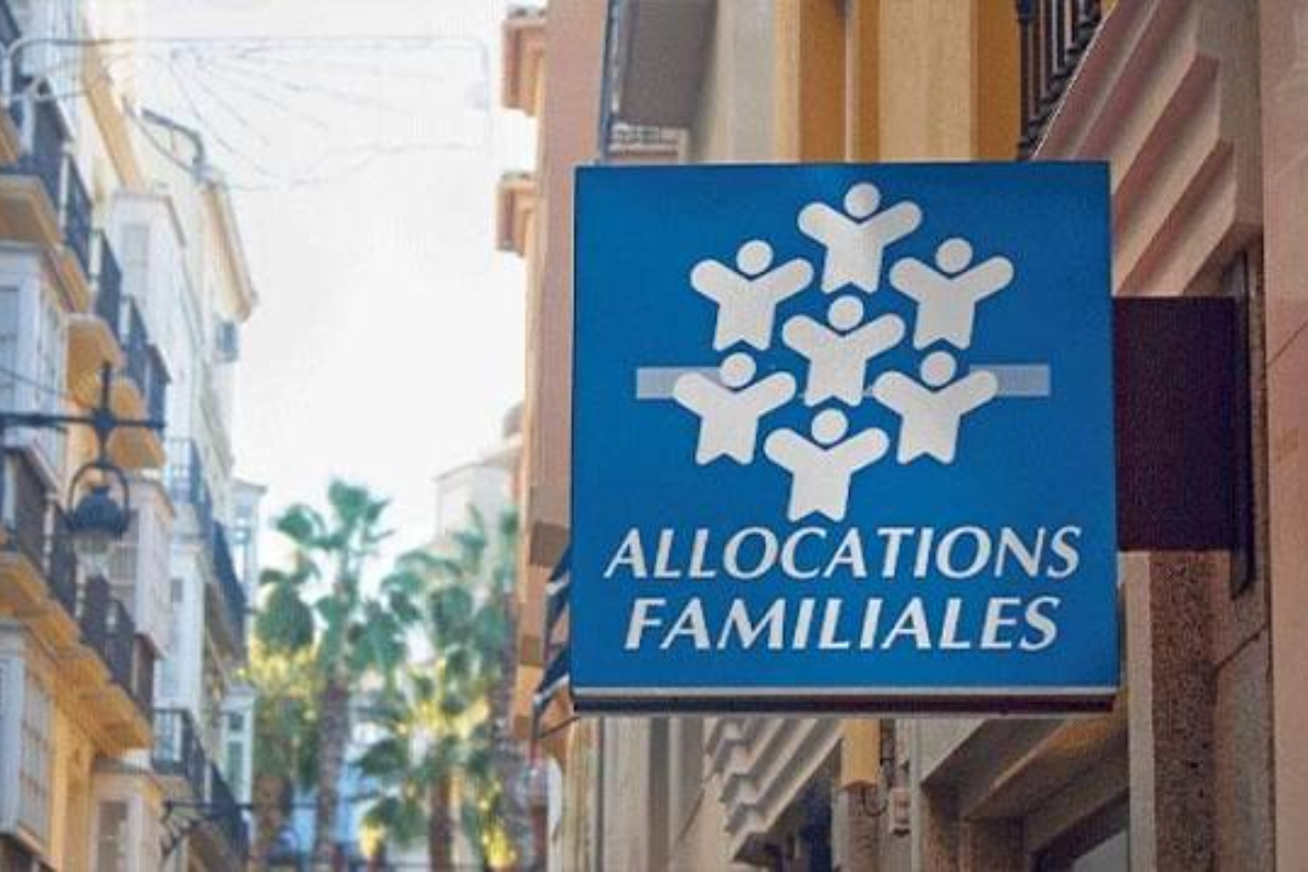1 Français sur 4 ne partira pas cet été : ces 10 aides vacances que la CAF et l’État financent (et que personne ne réclame)