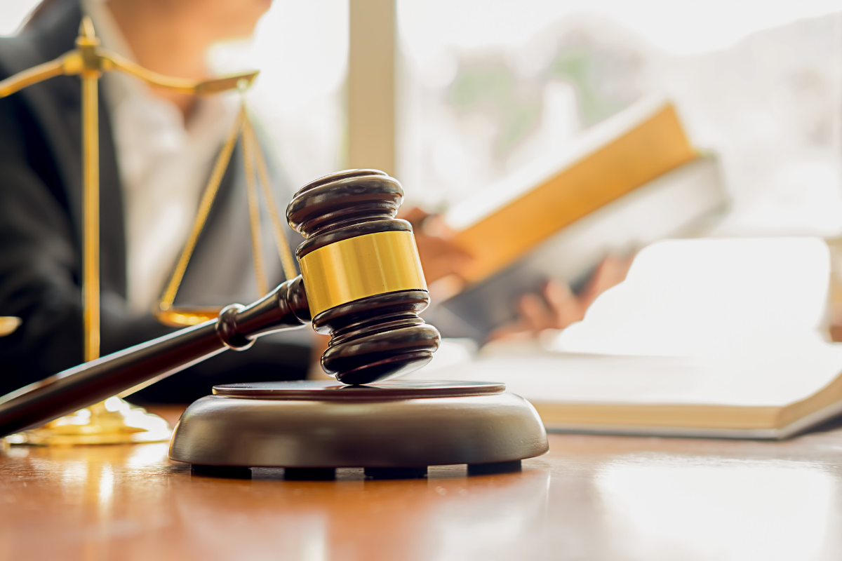 Agirc-Arrco : le gel des pensions finit devant la justice, et les 91 milliards de réserves changent tout le débat