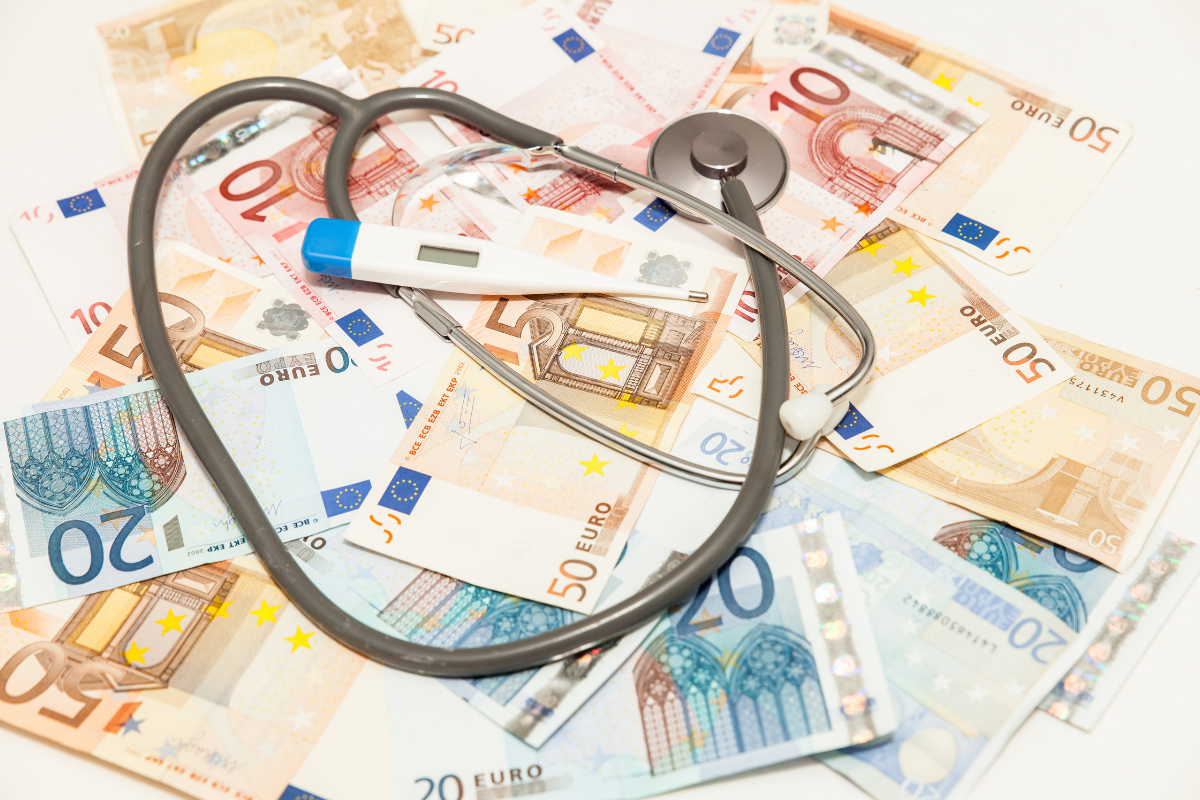 Assurance maladie : les assurés sont contrôlés, mais les professionnels concentrent l’essentiel de l’argent récupéré