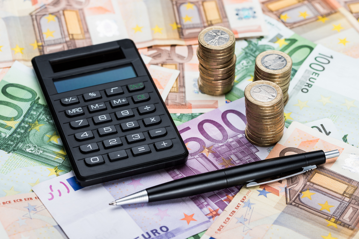 Gel partiel des pensions : la mesure peut sembler ciblée, mais son rendement dépend du nombre de touchés