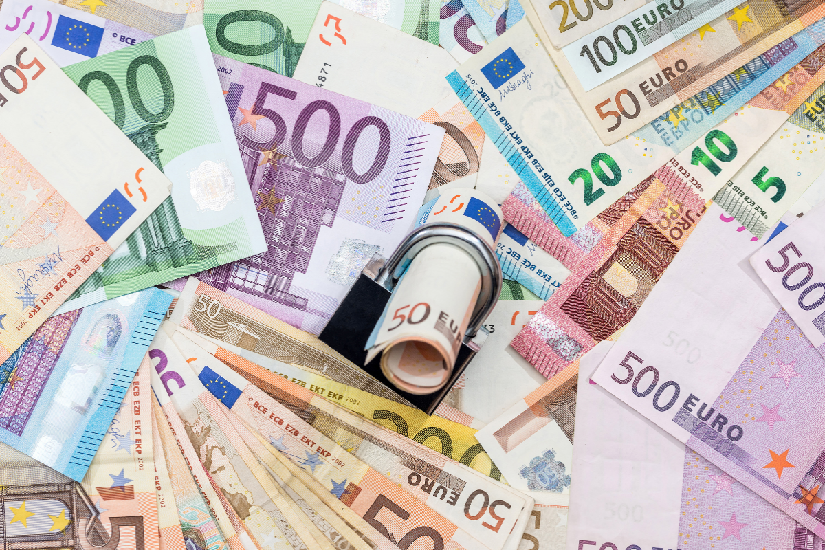 PER, assurance vie, PEA : le million à la retraite se construit rarement avec un seul bouton magique