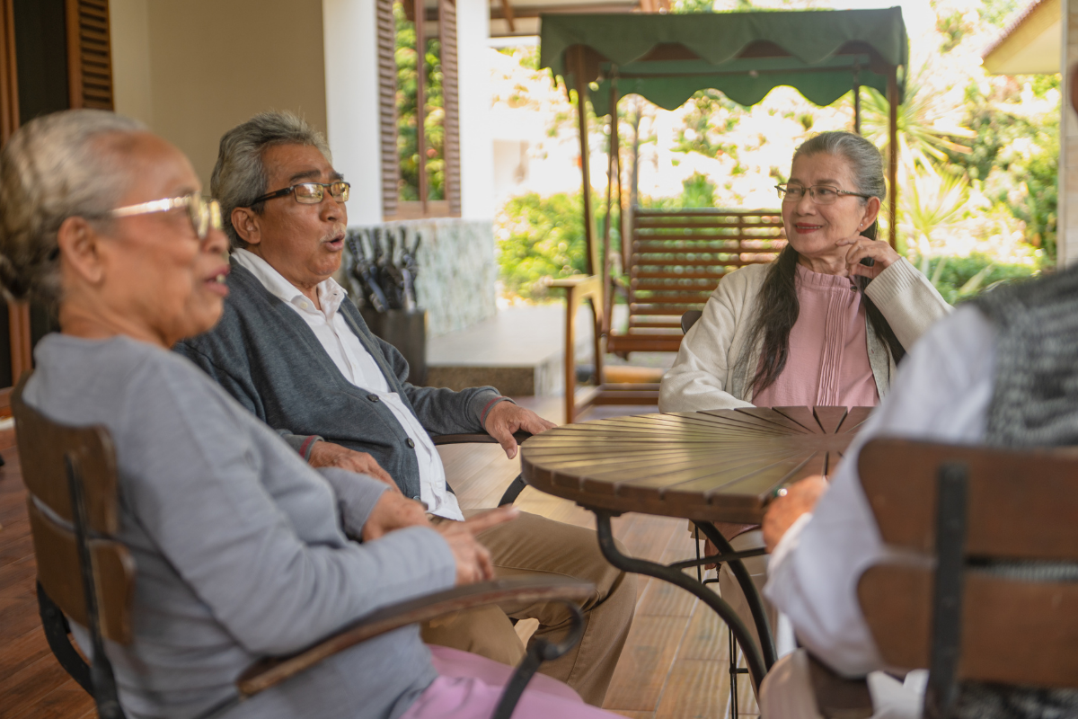 Retraités Agirc-Arrco de plus de 75 ans : cette aide gratuite peut éviter de renoncer à sortir