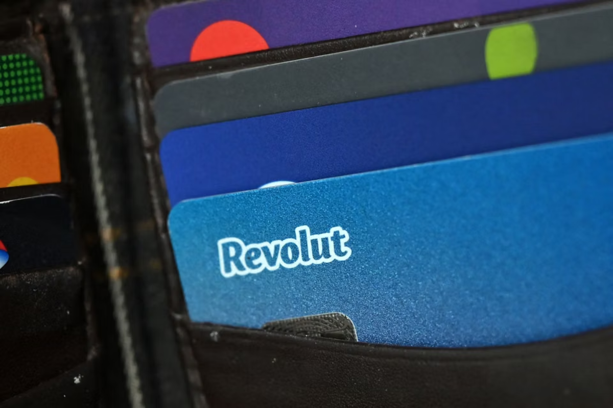 Revolut obtient sa licence bancaire en France, une étape clé pour la néobanque britannique