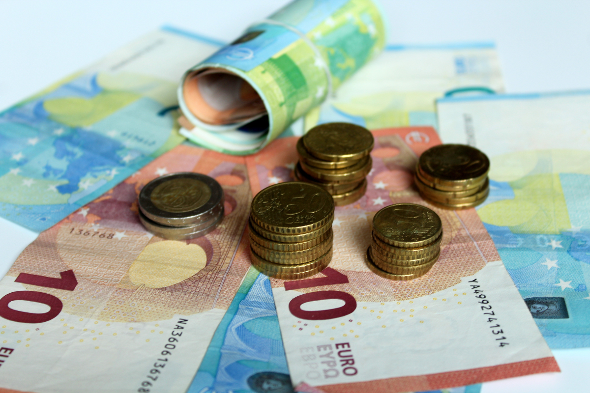 Agirc-Arrco : la hausse de novembre ne compensera pas le gel de 2025, et pour la plupart des retraités elle se comptera en quelques euros