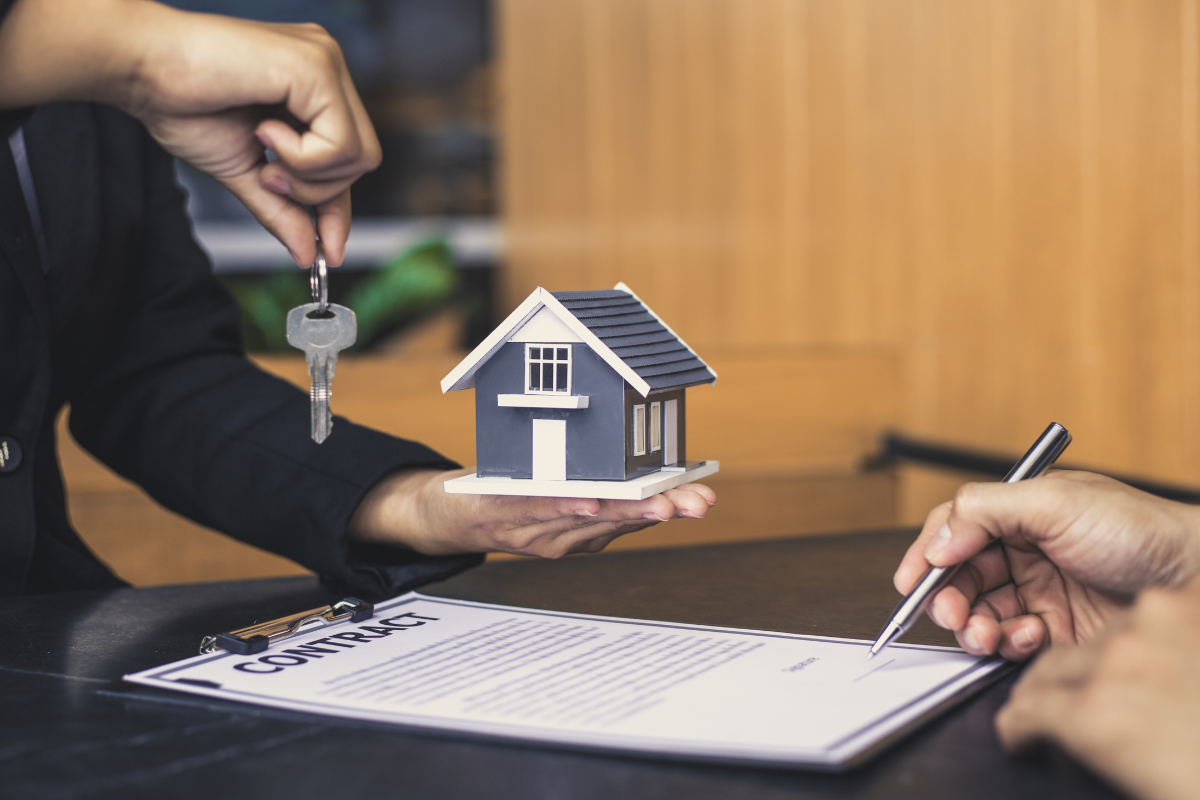 Crédit immobilier : la règle approximative qui associe un point de taux en plus à 10 % de pouvoir d'achat en moins