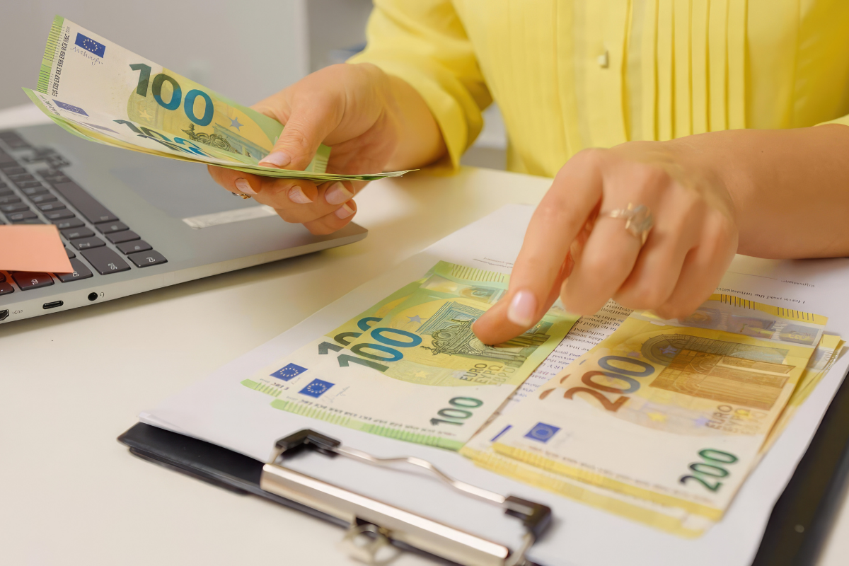 Donations en 2027 : cette fenêtre fiscale pourrait faire économiser 12 200 euros sur 100 000 euros transmis