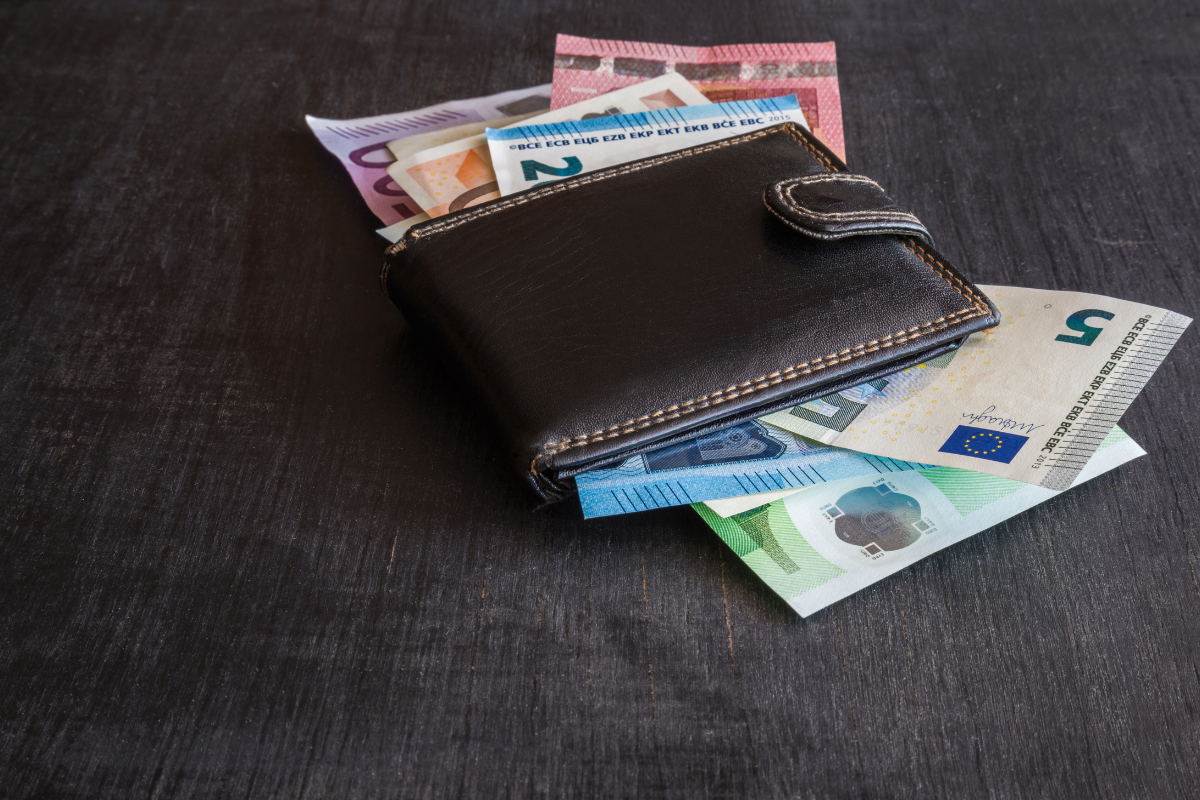 Votre assurance-vie peut vous prêter 5 000 € sans retrait : l'épargne reste investie, mais l'avance doit être remboursée