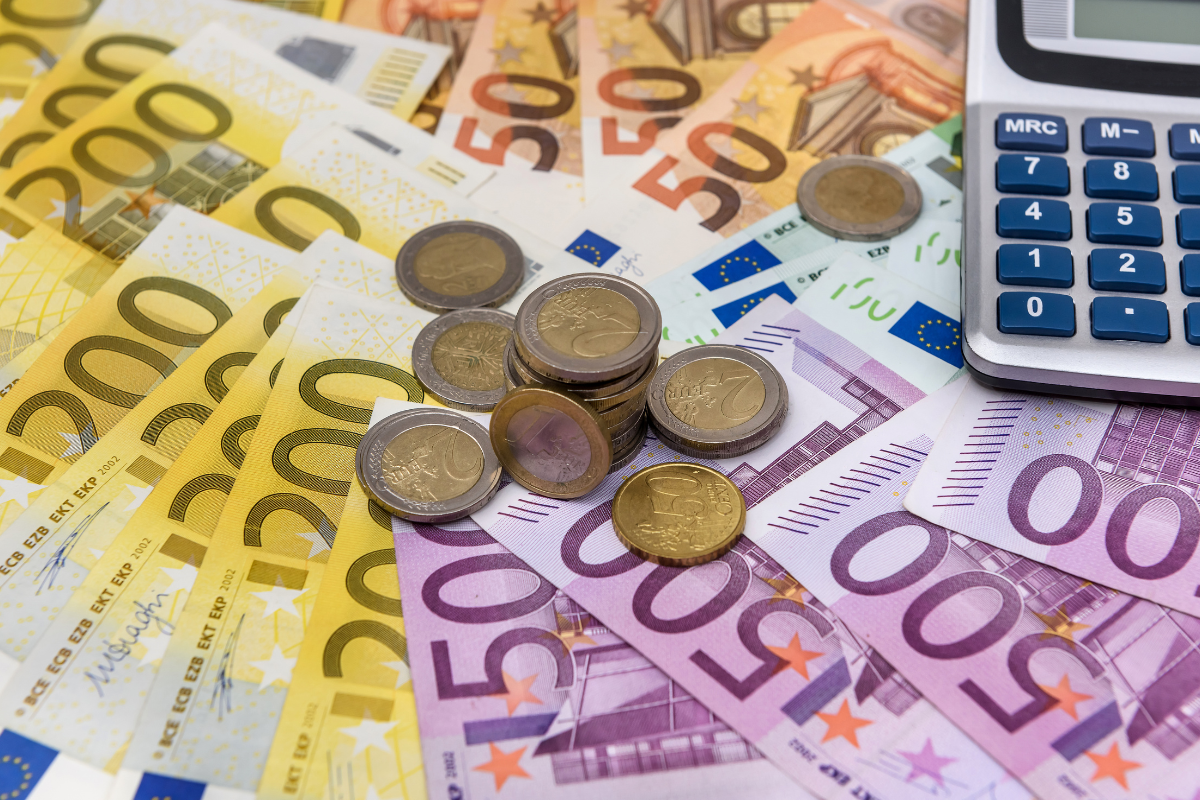 Retraite complémentaire Agirc-Arrco : une hausse d'environ 2 % est annoncée pour janvier, mais elle n'est pas encore actée
