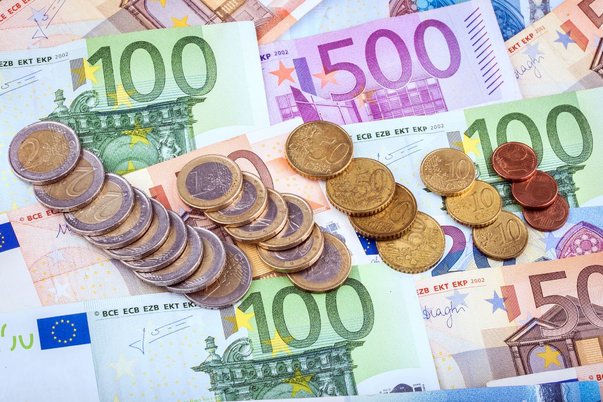 Assurance vie : 160 euros de plus sur 20 000 placés, au prix de 8 000 euros exposés aux marchés