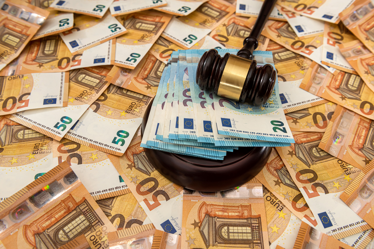 Assurance-vie : jusqu'à 152 500 euros transmis sans droits de succession par bénéficiaire, un avantage de nouveau débattu