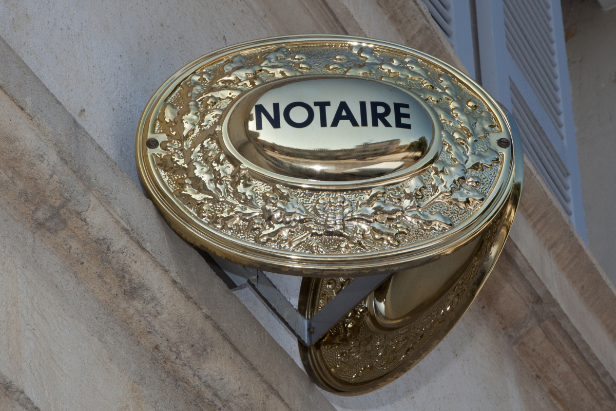 Donner la nue-propriété de son logement divise les droits à payer par trois, mais la Cour des comptes veut y mettre fin