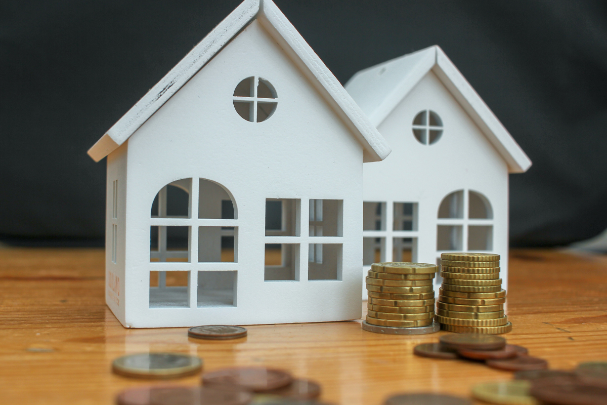 Les prix de l'immobilier montent pendant que les taux aussi : ce qui attend les emprunteurs qui hésitent encore