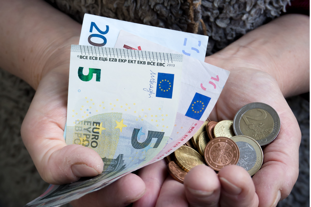 Assurance retraite ou Carsat : qui gère réellement votre dossier de pension ?