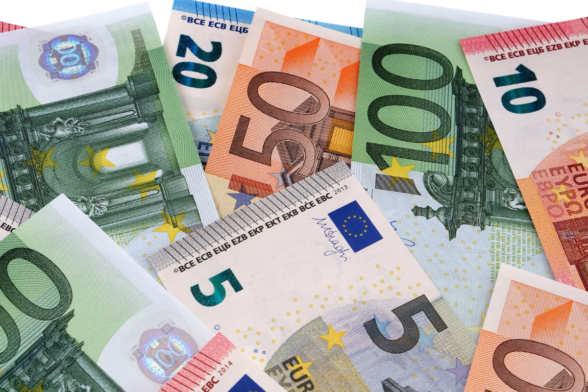 L'abattement fiscal des retraités passe de 4 439 à 3 000 euros, et cette coupe peut augmenter l'impôt de ceux qui en bénéficient