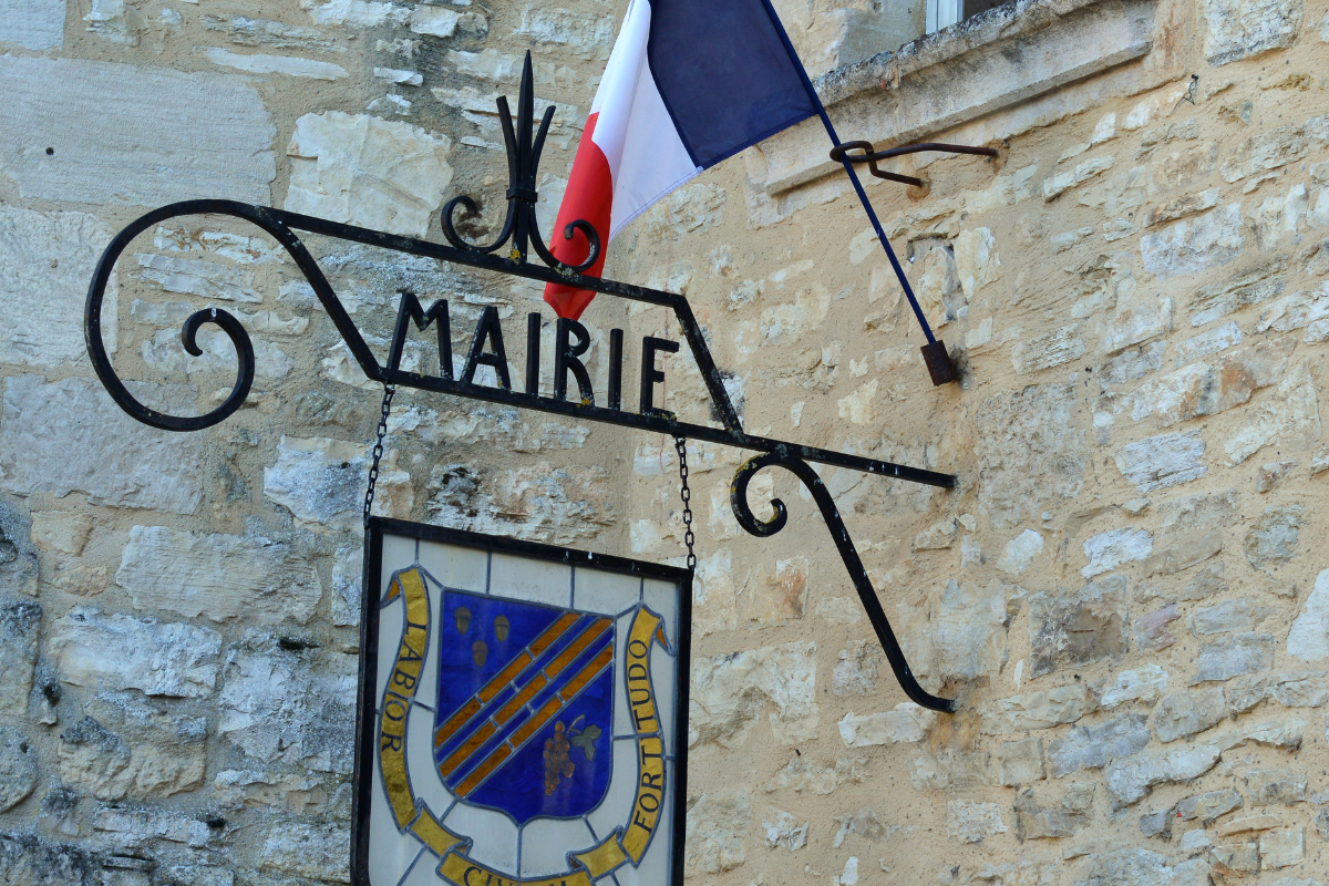 Retraite des maires : repousser son départ de fin 2026 au 1ᵉʳ janvier 2027 peut effacer une décote à vie