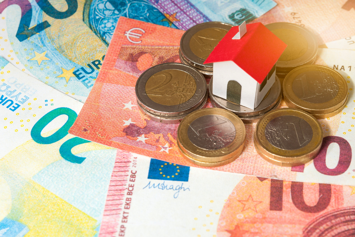 Taxe foncière 2027 : le plafond est relevé à environ 13 060 euros, et une marge d'environ 269 euros pourrait faire basculer certains propriétaires vers l'exonération